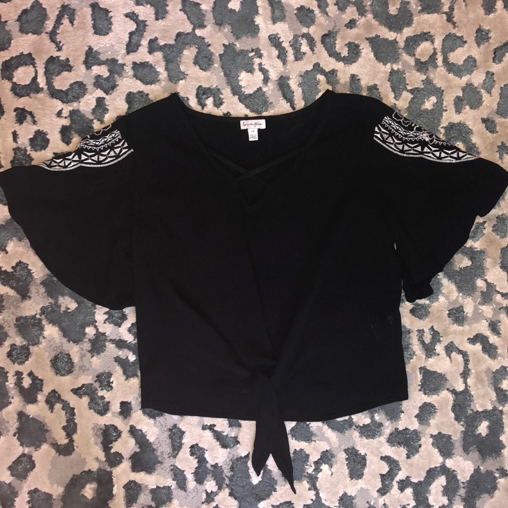 Flutter Sleeve Top